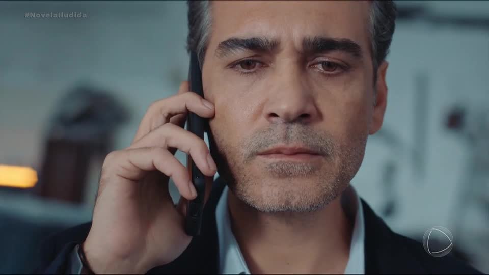 Volkan suspeita que está sendo traído por Asya | Iludida