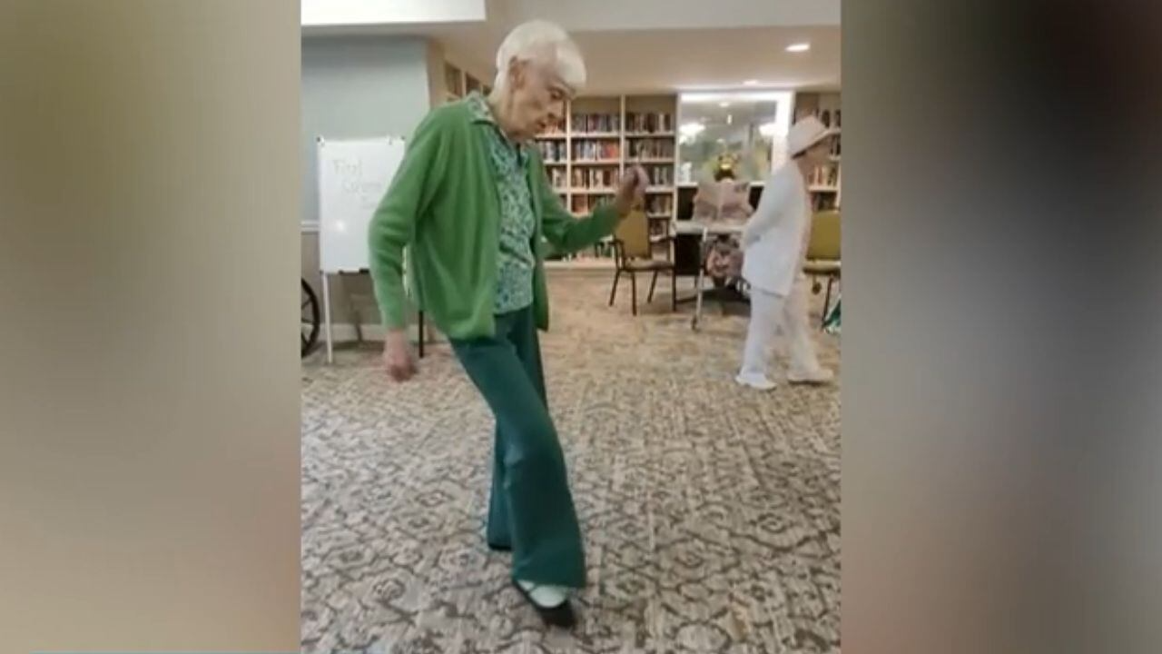 Idosa de 90 anos viraliza nas redes ao mostrar todo seu talento na dança