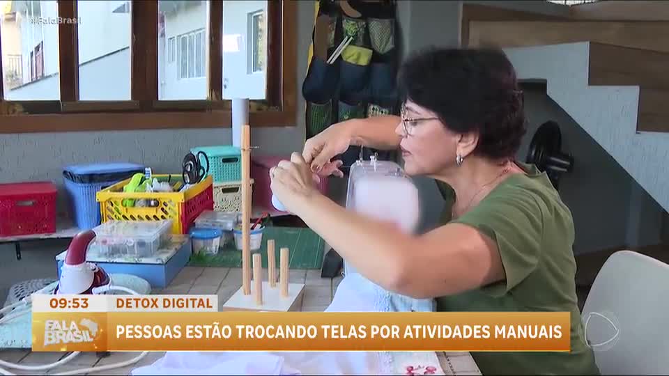 Atividades manuais ganham destaque como alternativa ao uso excessivo de telas