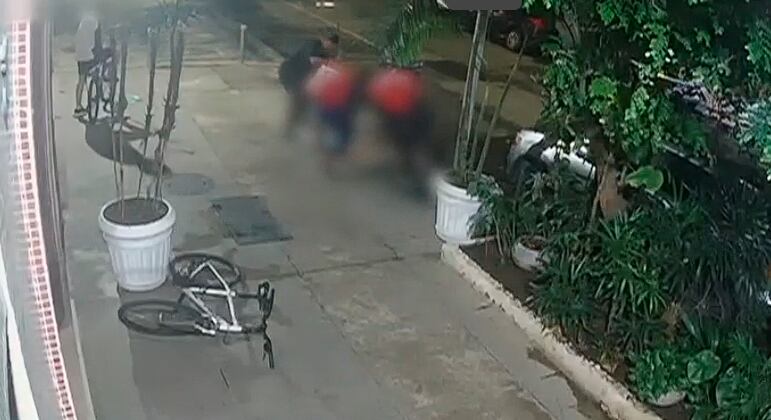 Rapaz confundido com ladrão foi morto por ação coletiva, conclui polícia ao indiciar 13 pessoas