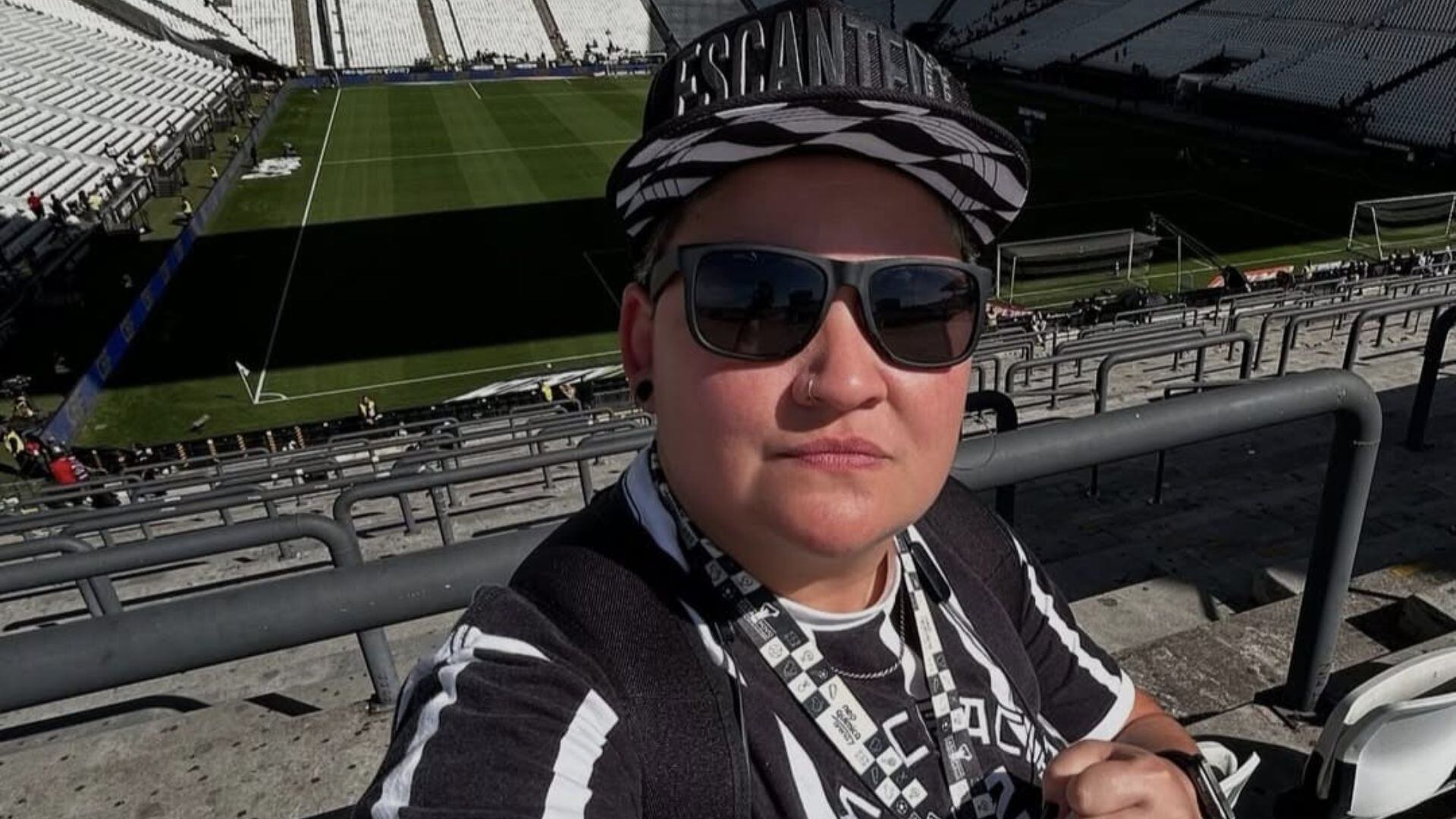 Chris Lima, locutora da Arena Corinthians, narra gol da final do Brasileirão Feminino