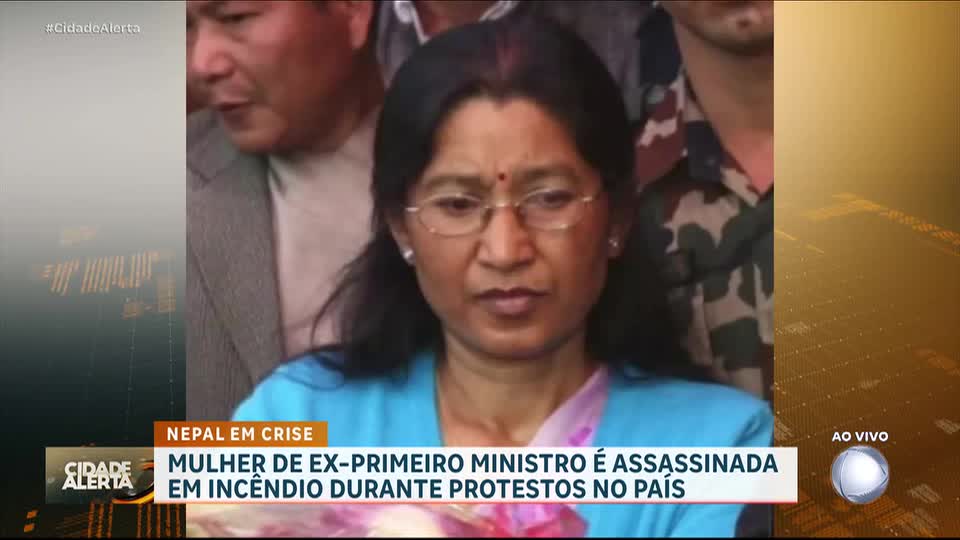 Esposa de ex-primeiro-ministro do Nepal morre após ataque incendiário de manifestantes