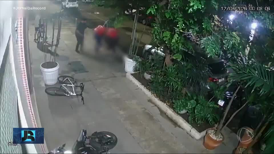 Depois de quase um mês, polícia conclui inquérito sobre linchamento de ciclista em Copacabana, no RJ