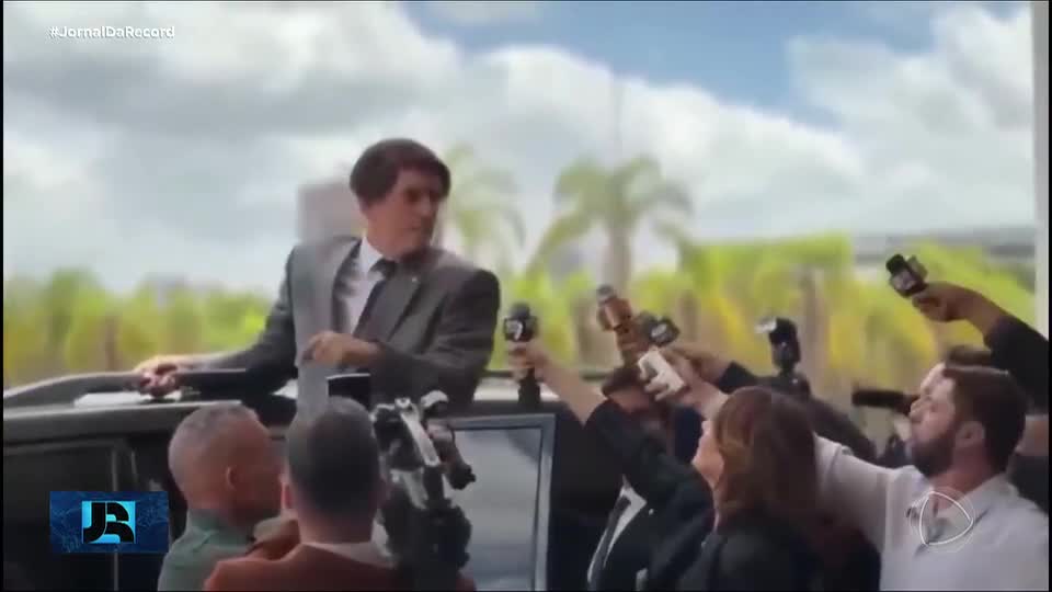 Operação da PF autorizada por Flávio Dino coloca em foco financiamento de filme sobre Bolsonaro