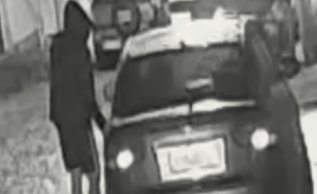 Gari tem carro furtado na porta de casa, no Rio
