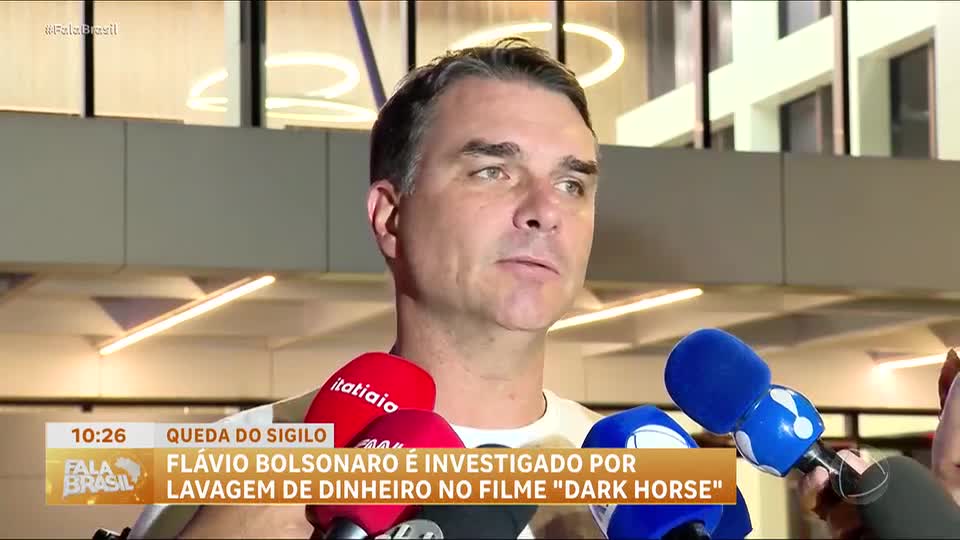 Queda de sigilo revela que Flávio Bolsonaro está sendo investigado por lavagem de dinheiro em filme