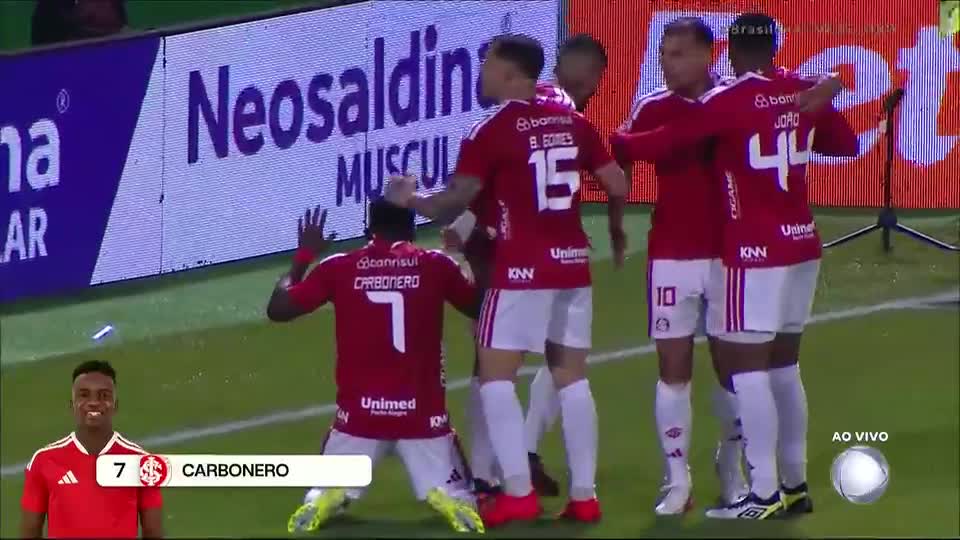 Chapecoense 1 x 2 Internacional: confira os gols do jogo na narração de Cléber Machado