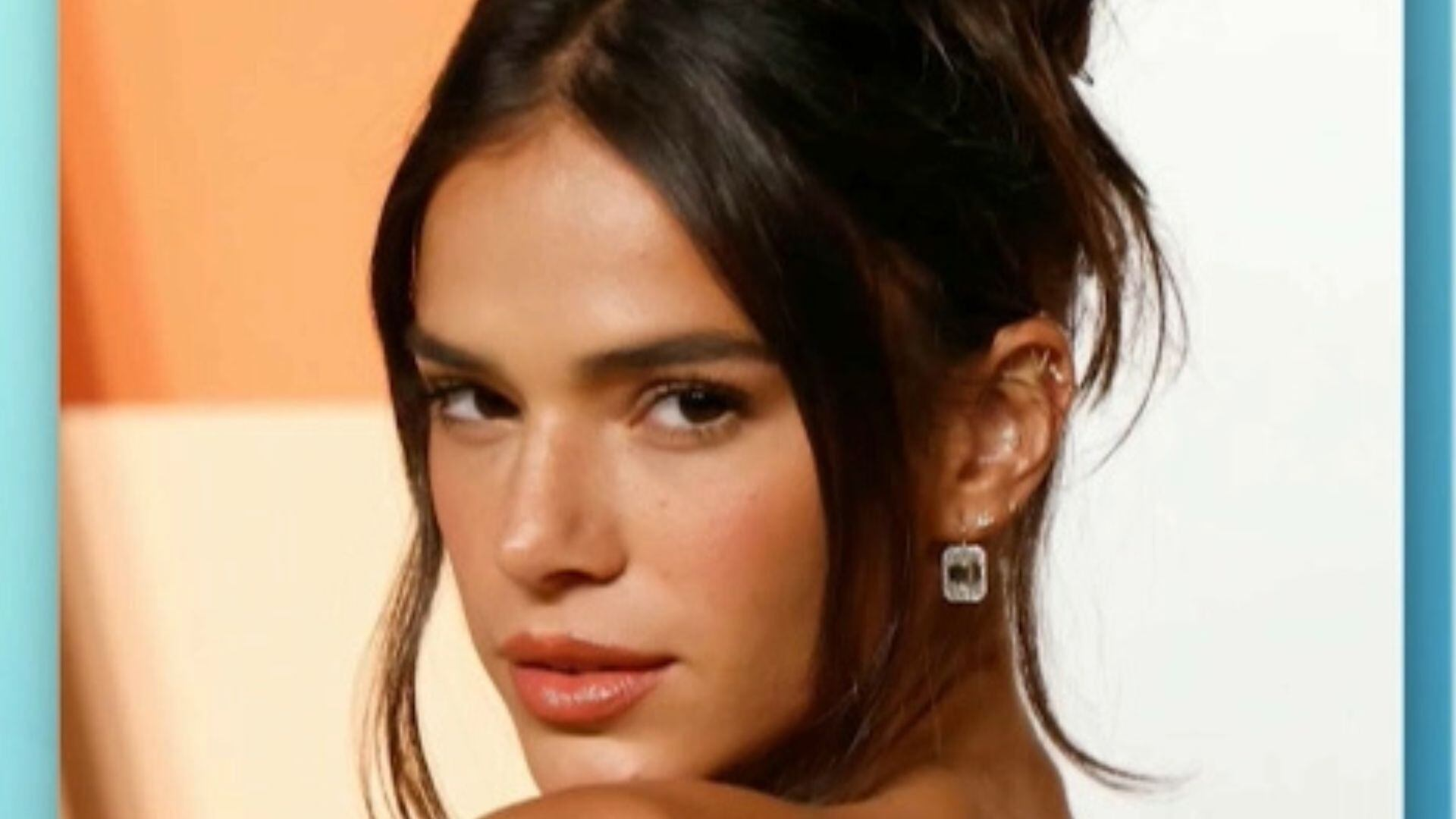 Bruna Marquezine já conheceu a nova sogra e deu mais um passo no relacionamento com herdeiro