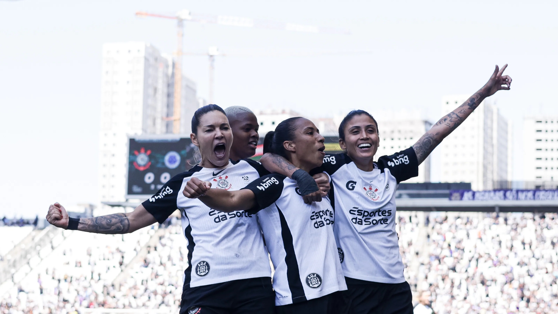Osmar Stabile anuncia planos para CT exclusivamente feminino no Corinthians
