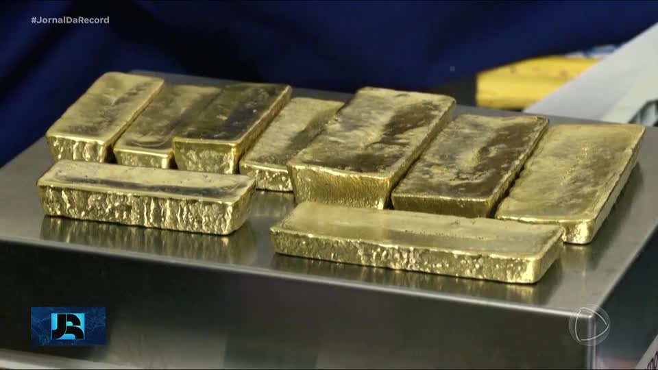 Cotação do ouro bate recorde histórico e se aproxima de US$ 3.700 por onça
