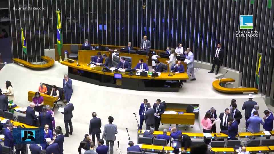 Câmara aprova PEC das Prerrogativas e restabelece votação secreta em prisões de parlamentares