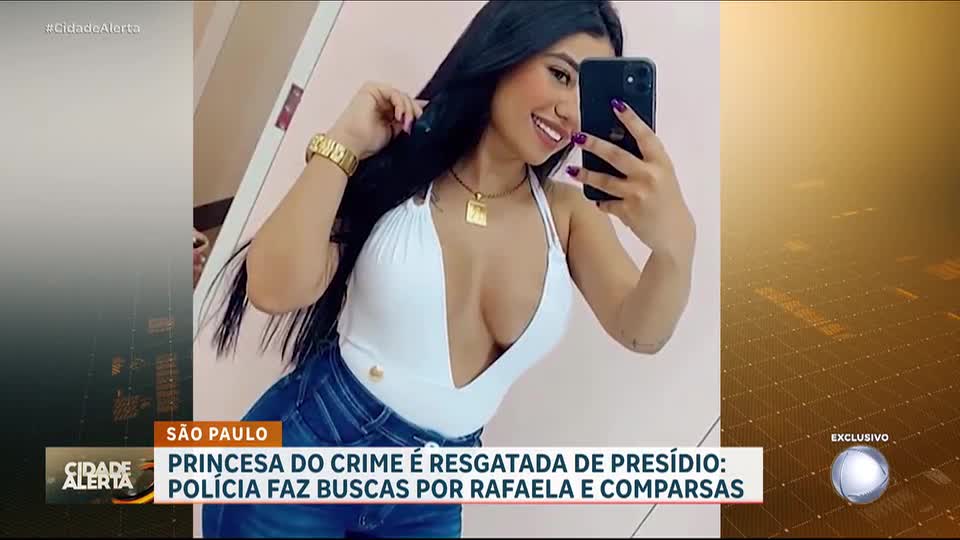 Chefona de quadrilha especializada em roubo de carros de luxo é resgatada da prisão por comparsas