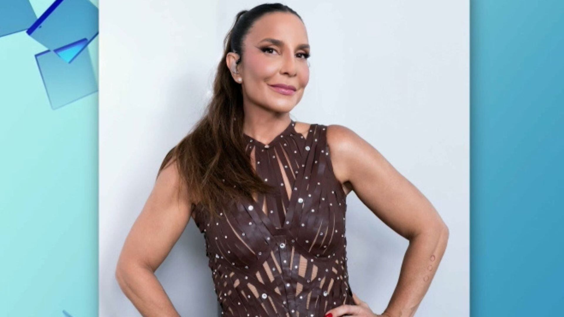 Gente como a gente? Ivete Sangalo passeia em Salvador (BA) sem os seguranças