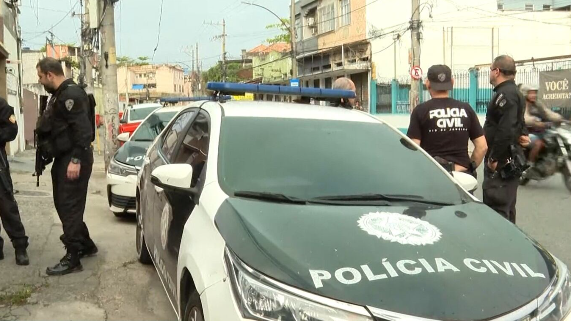 Operação contra criminosos infiltrados em torcidas no Rio termina com um morto e dois presos