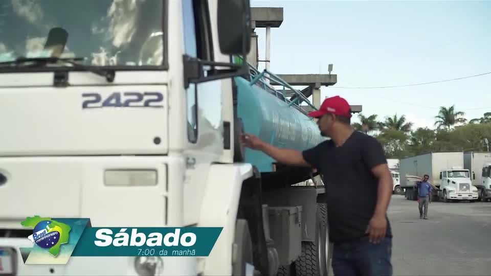 Brasil Caminhoneiro conta a história do motorista que combateu incêndio na Marginal Tietê (SP)