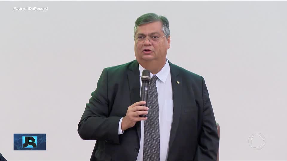 Ministro Flávio Dino determina que a Polícia Federal abra inquérito sobre conclusões da CPI da Covid