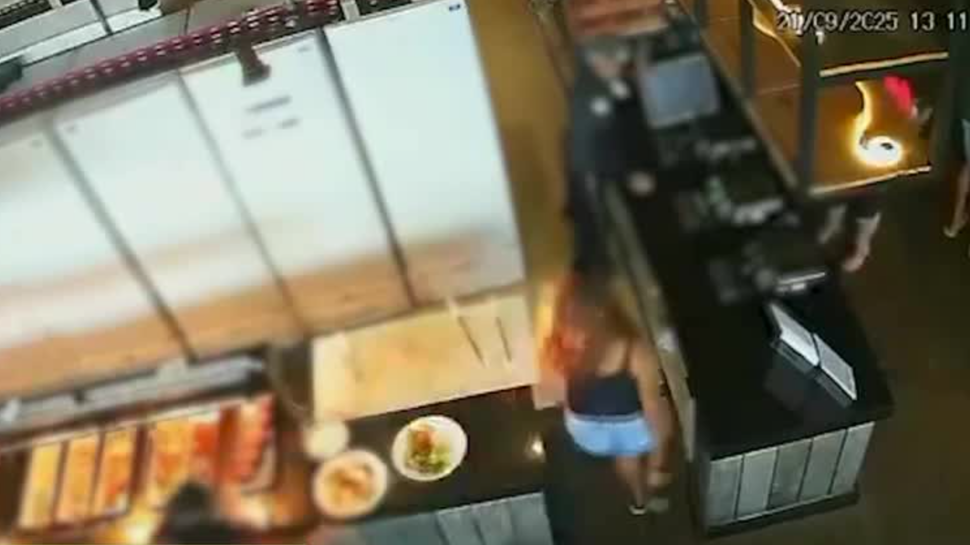 Explosão em fogão de restaurante causa queimadura de terceiro grau em cliente em BH