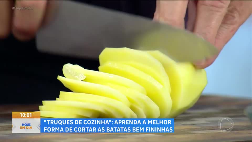 Truques de Cozinha: Aprenda a melhor forma de cortar as batatas bem fininhas