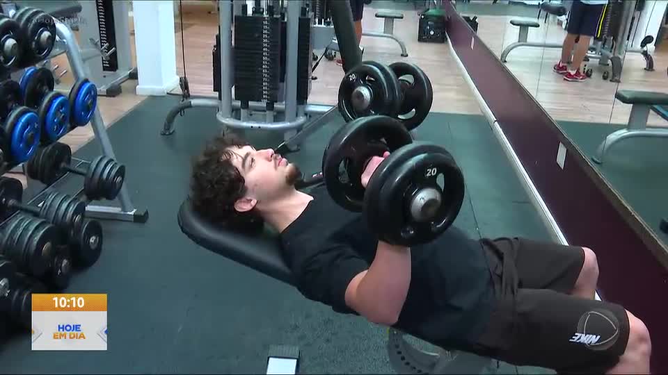 Musculação na adolescência atrapalha o crescimento? Entenda a nova tendência entre os jovens