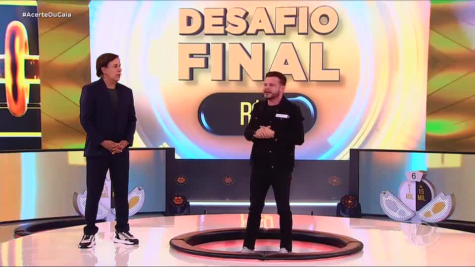 Aluísio Júnior deixa de responder quatro perguntas no Desafio Final e vai para o buraco