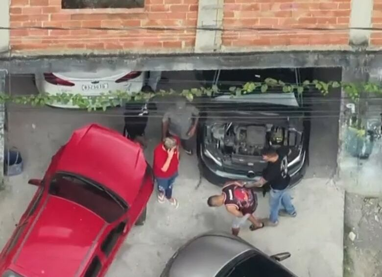 Golpista que se apresentava como policial para extorquir empresários é preso no Rio