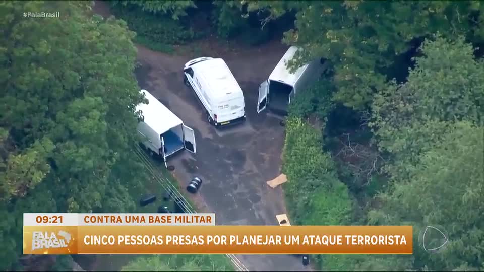 Cinco suspeitos de planejar ataque terrorista são presos na Inglaterra