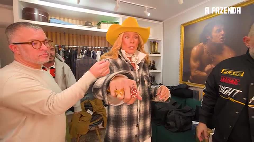GalisTour: Galisteu revela brincadeiras e improviso nos looks temáticos de A Fazenda 18