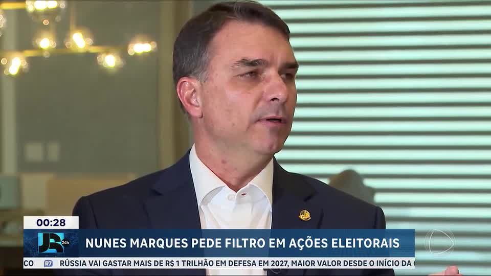 Fux derruba decisão de Dino sobre posts atribuídos a Flávio Bolsonaro sobre Nossa Senhora Aparecida