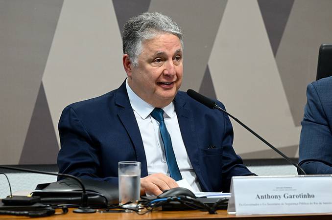 TRE-RJ mantém decisão que impede candidatura de Anthony Garotinho