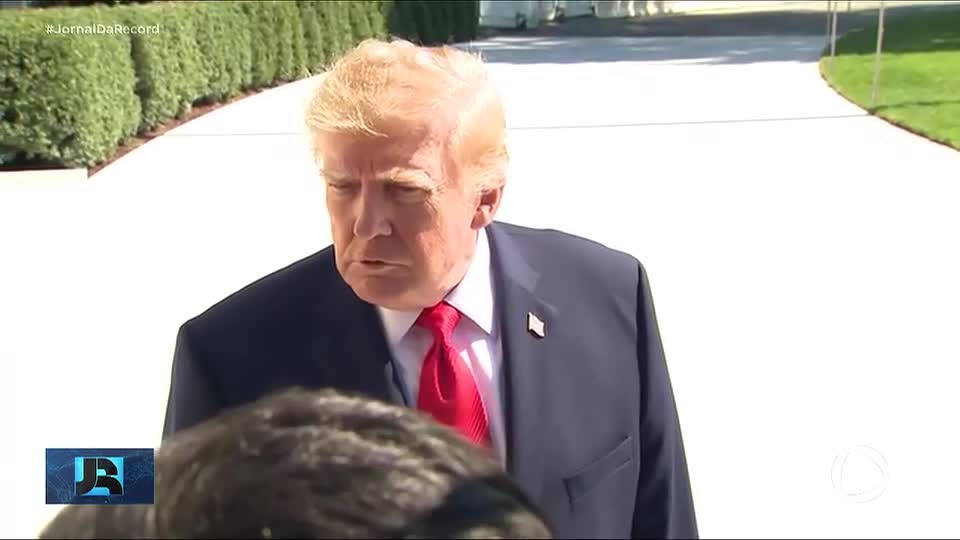 Trump diz acompanhar de 'muito perto' eleição no Brasil