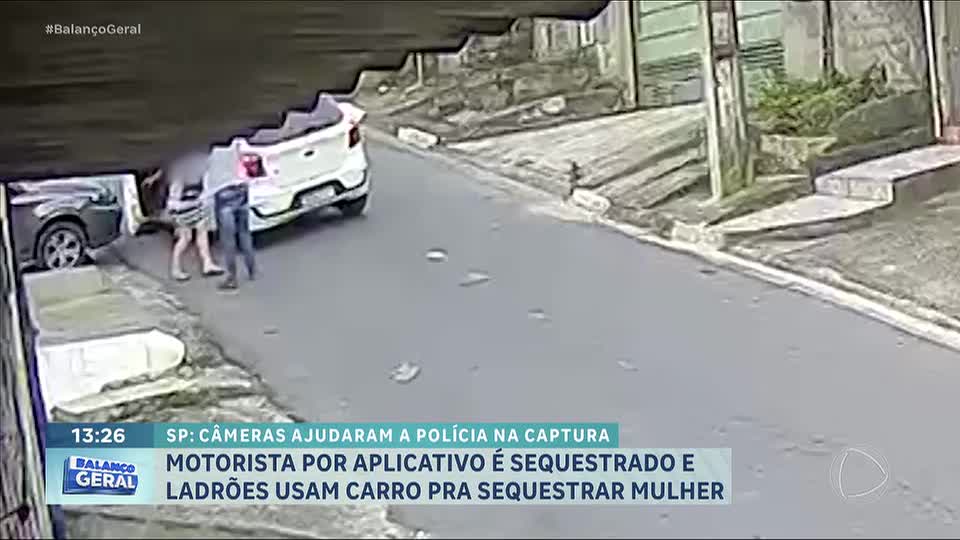 Criminosos usaram carro roubado para realizar dois sequestros em Franco da Rocha (SP)