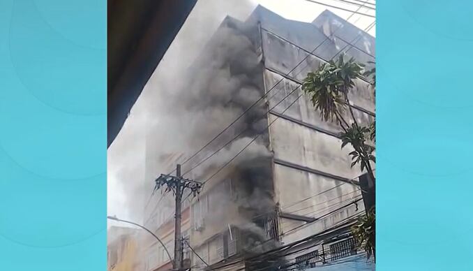 Incêndio atinge prédio de seis andares e três pessoas recebem atendimento médico no Méier, no Rio