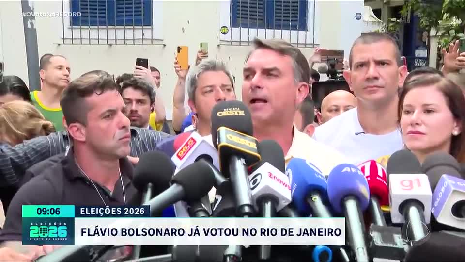 Eleições 2026: Flávio Bolsonaro vota no Rio de Janeiro