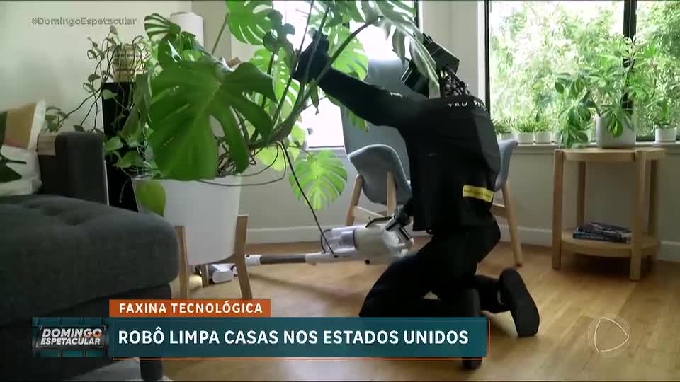 Você viu Essa: Robôs humanoides auxiliam em tarefas domésticas nos EUA