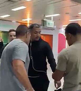Conhecido como 'Malandrex', líder do tráfico em comunidades da zona sudoeste é preso no aeroporto