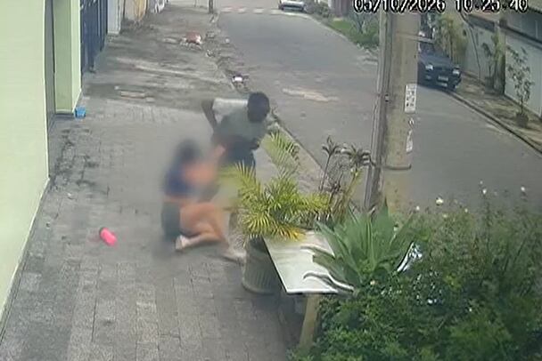 Jovem é empurrada contra muro durante assalto em Bento Ribeiro, zona norte do Rio