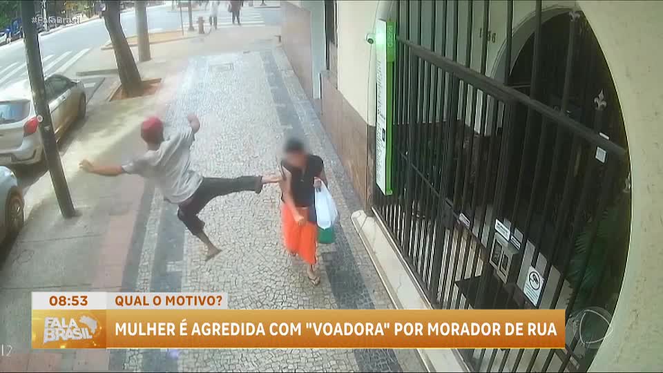 Morador de rua ataca mulher com voadora em Belo Horizonte