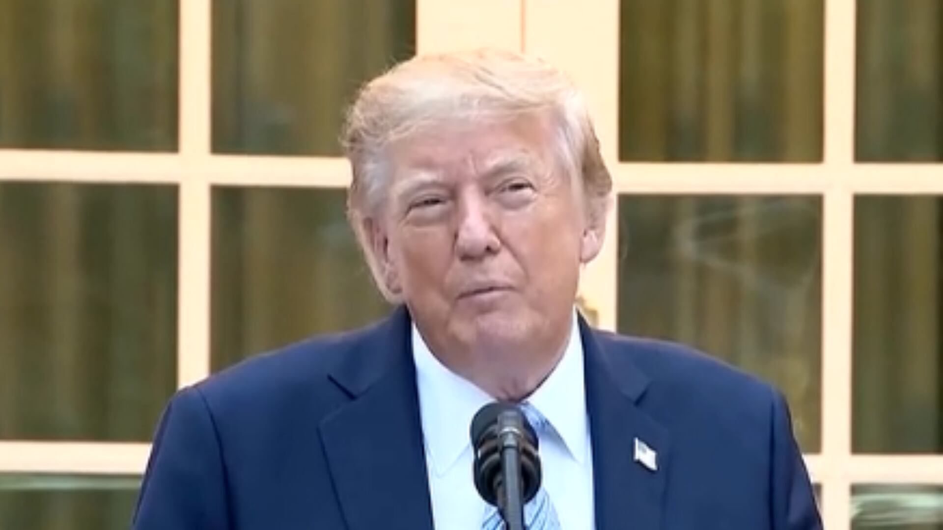 Trump culpa ataques da Ucrânia pelo preço do petróleo