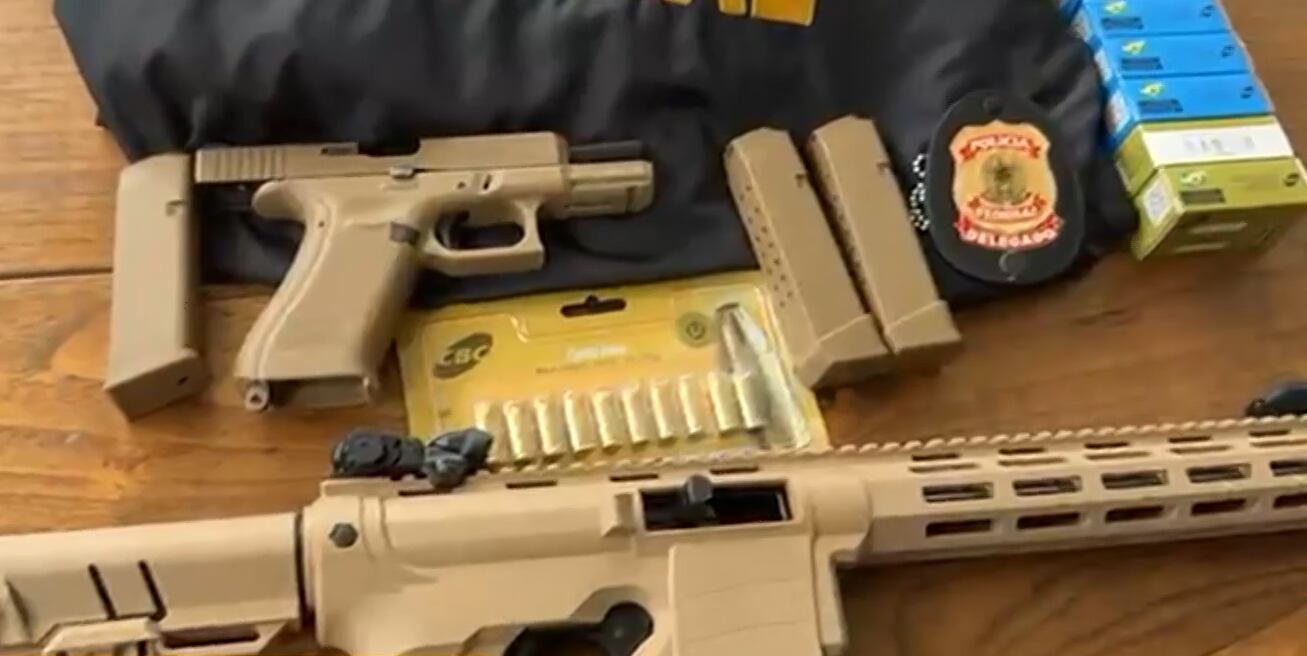 Polícia apreende arsenal em ação contra grupo acusado de vender armas para o TCP