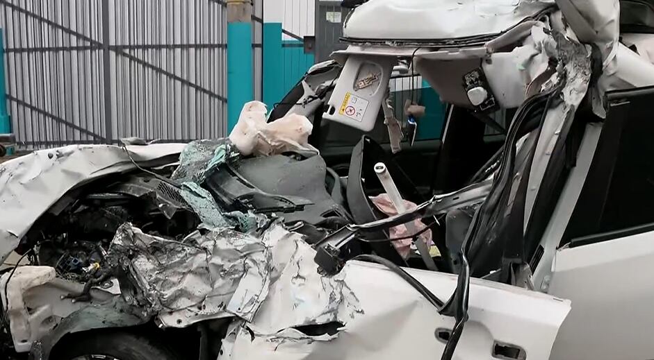 Grave acidente entre carro e ônibus deixa ao menos sete feridos em Benfica, no Rio