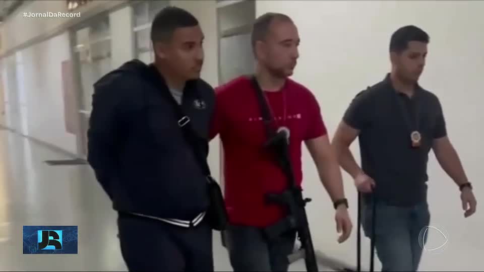 RJ: operador do CV é preso ao voltar de viagem à Europa com a namorada