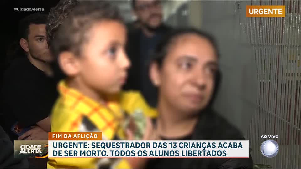'Foi desesperador!': veja os relatos dos pais das crianças sequestradas dentro de creche no Paraná