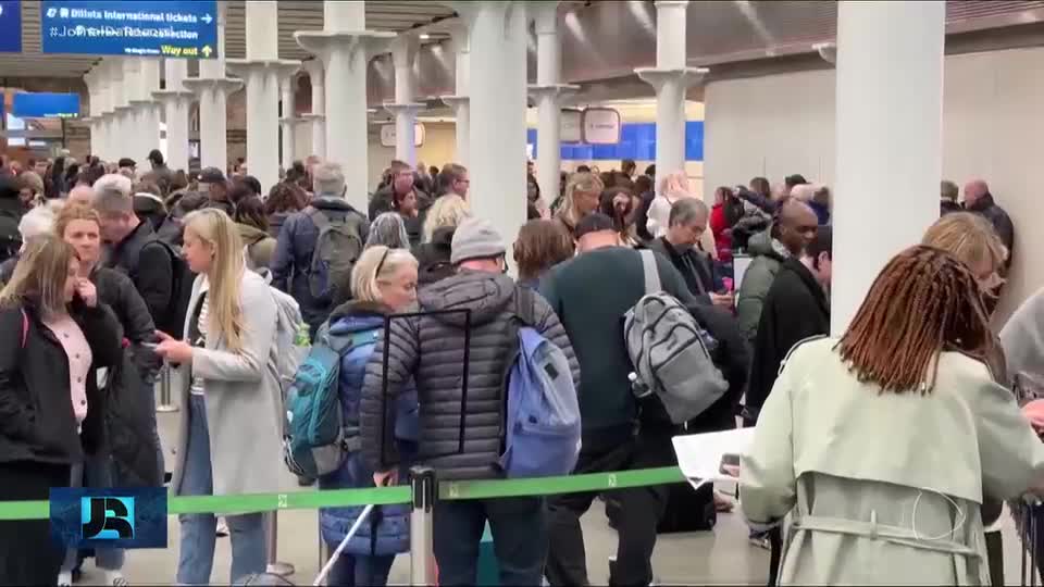 Europa adota novo sistema de controle de passaportes para agilizar fronteiras e barrar ilegais
