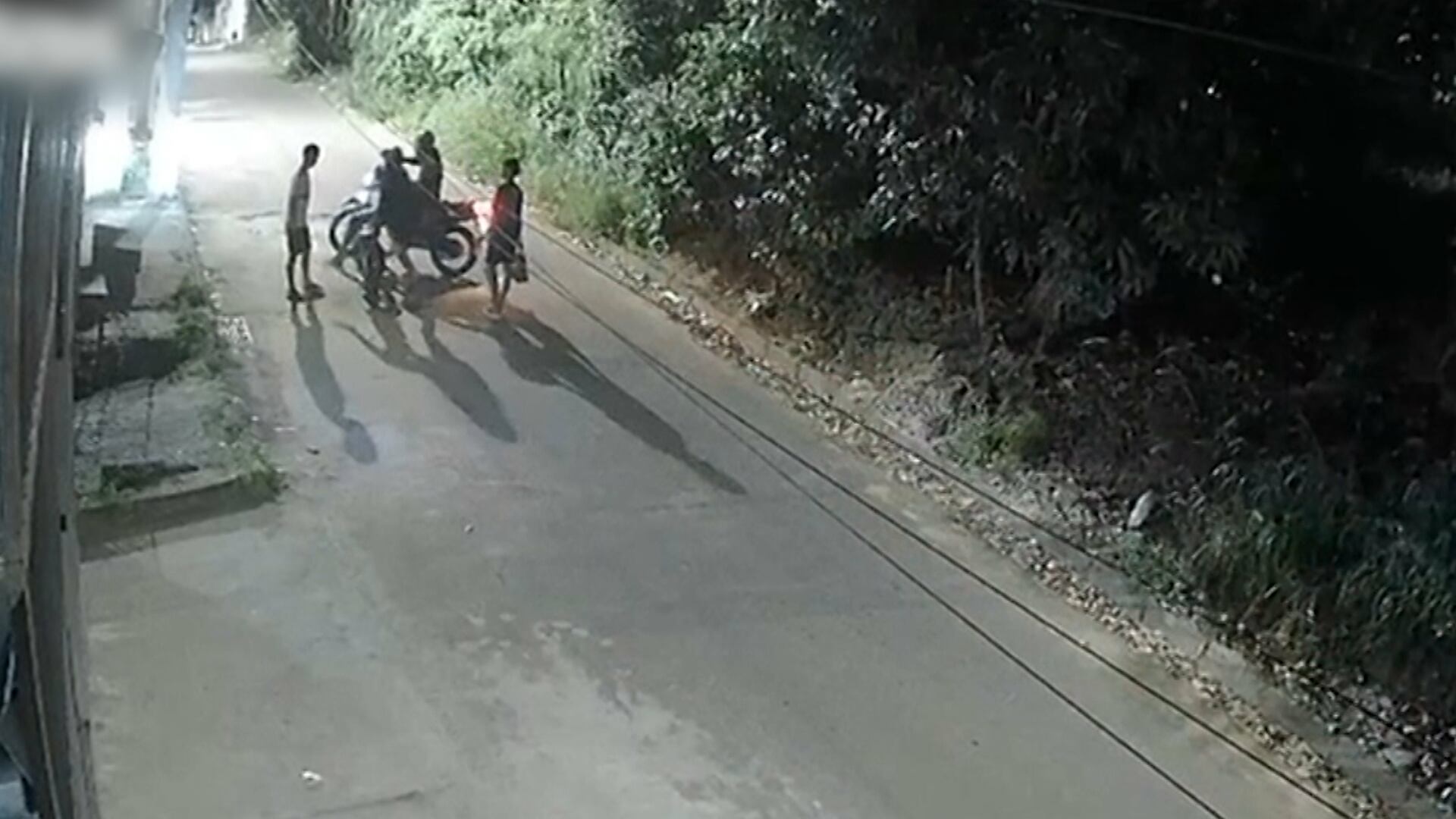 Dupla de assaltantes rouba bicicleta elétrica de adolescente no Espírito Santo