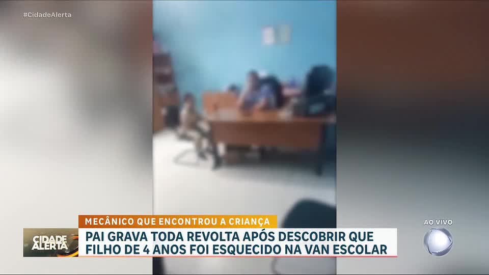 Tio encontra sobrinho de 4 anos chorando após ser esquecido em ônibus escolar