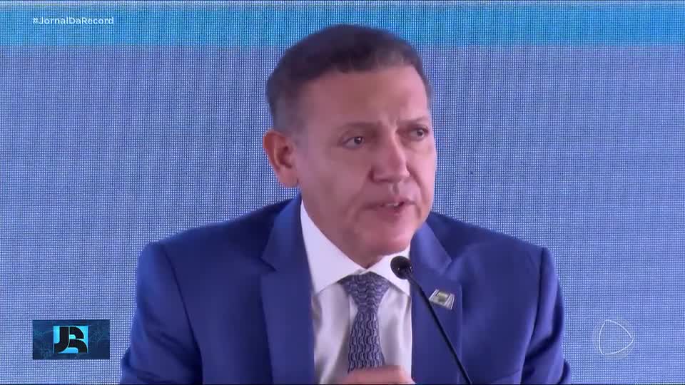 Presidente do TSE se reúne com representantes das campanhas de Flávio Bolsonaro e de Lula