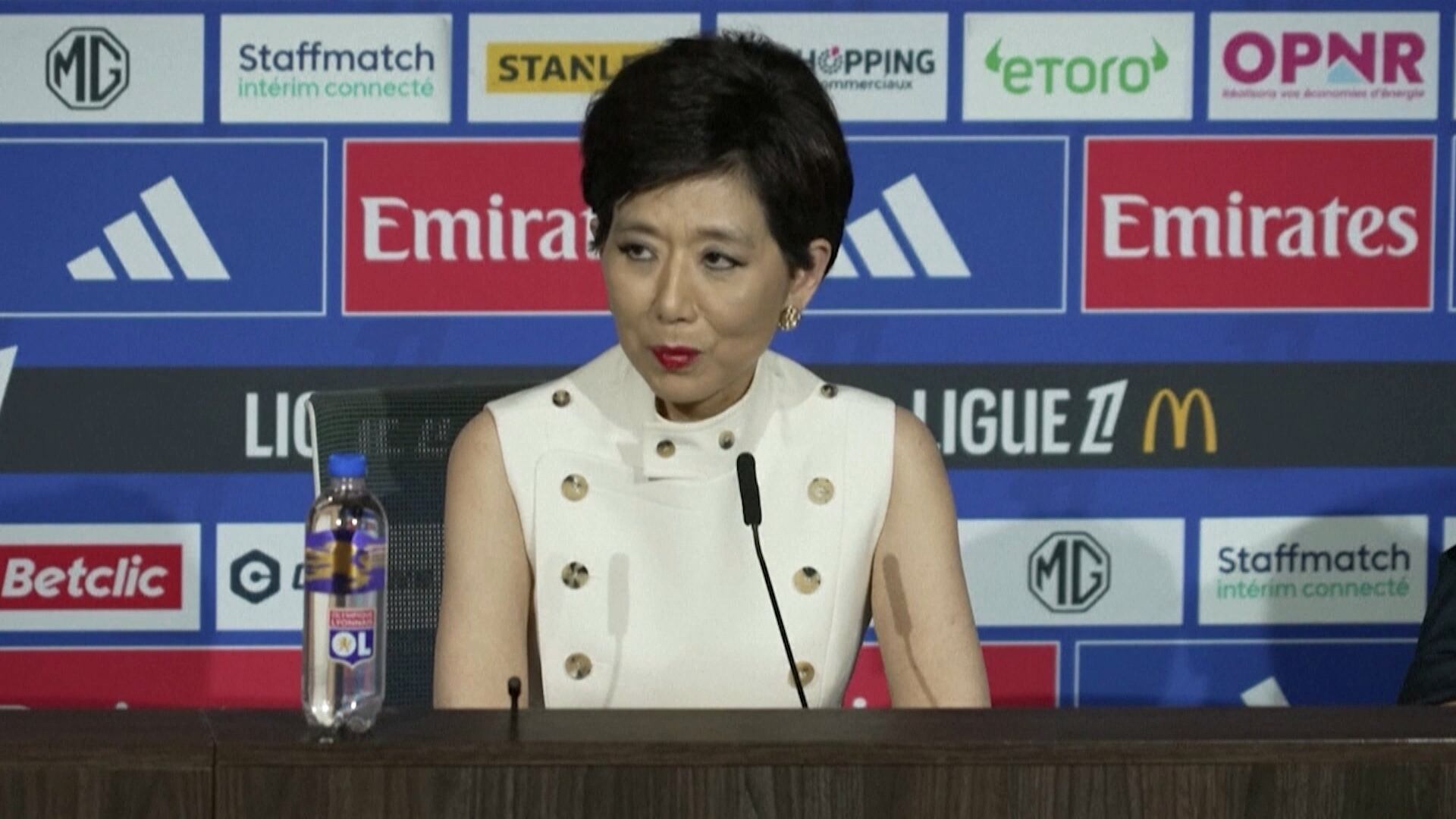 Empresária que construiu império no futebol feminino é cotada para presidir a Fifa