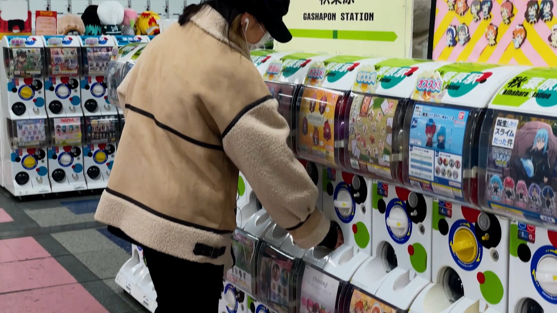 Máquinas automáticas com surpresa viram negócio bilionário
