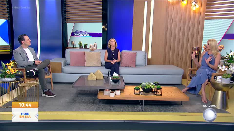 Assista à íntegra do Diário das Celebridades desta quinta-feira (15)