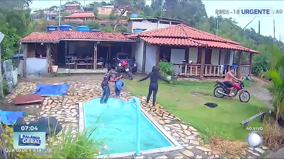 Mulher é presa após atacar ex-companheiro com soda cáustica e faca em Caeté (MG)